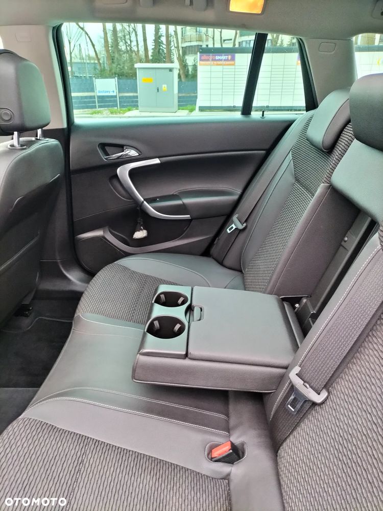 Opel Insignia - 12
