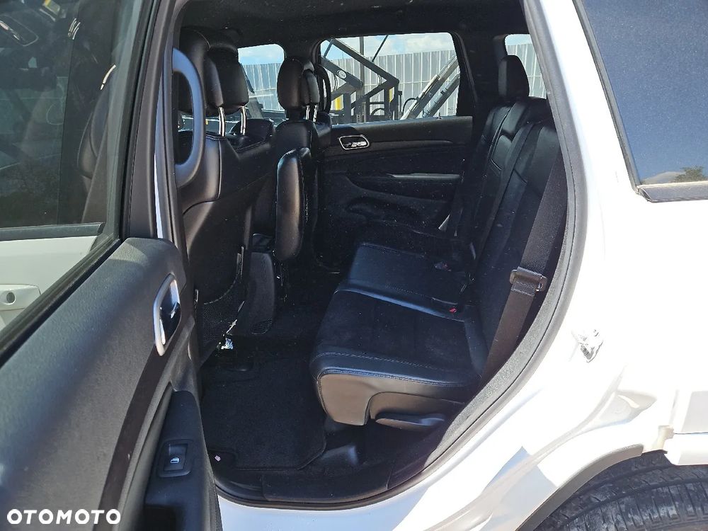 Jeep Grand Cherokee - 10