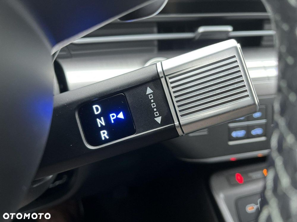 Hyundai Kona 64kWh Executive - 15