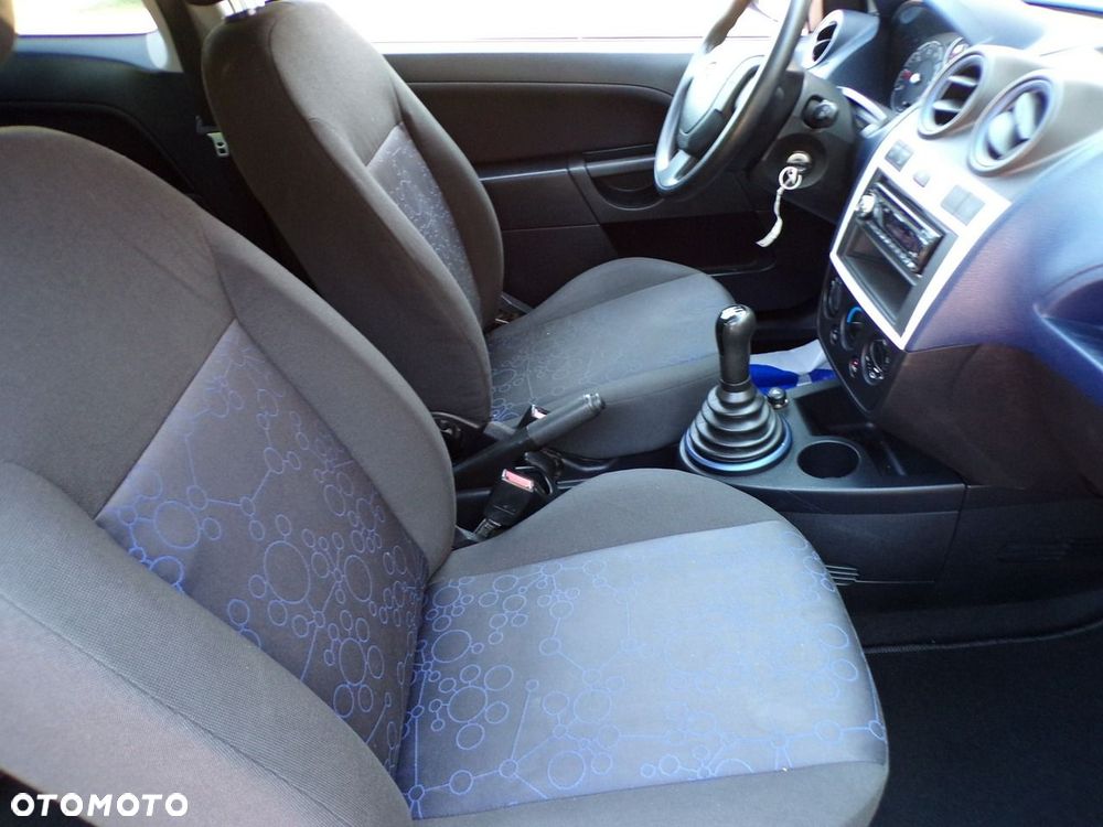 Ford Fiesta - 26