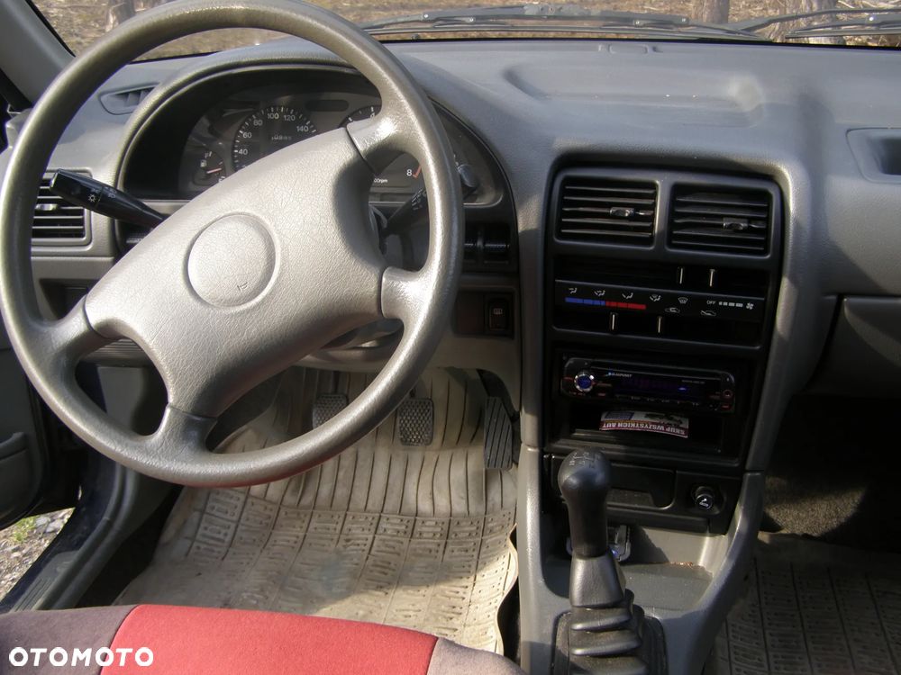 Suzuki Swift 1.0 GL - 10