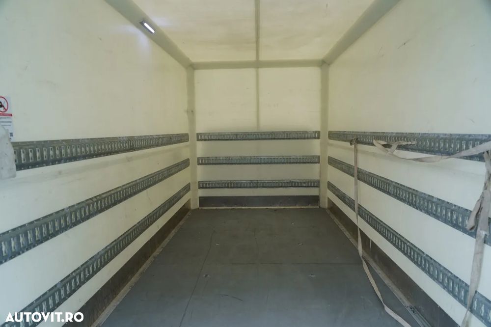 Iveco DAILY 35-NP / GNC / CONTAINER / MANUAL / PALFINGER LIFT - 750 KG / 2020 - 16