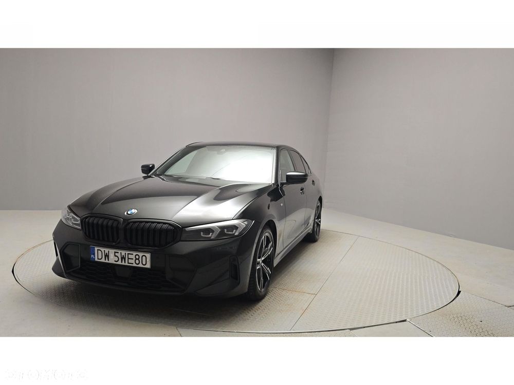 BMW Seria 3 320d xDrive mHEV M Sport - 8