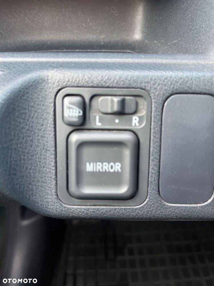 Honda Civic 1.4i S - 22