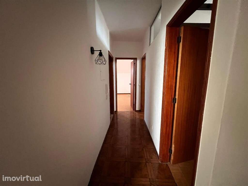 Apartamento T1, São Martinho do Bispo - Grande imagem: 5/6