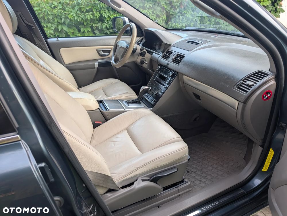 Volvo XC 90 D5 Momentum - 10
