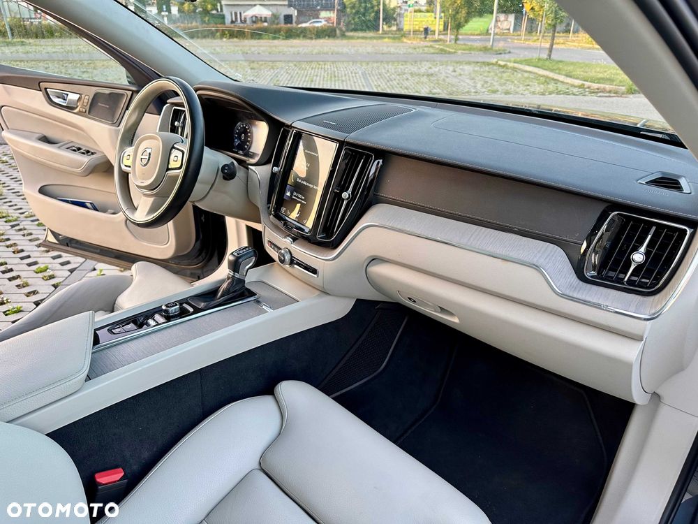 Volvo XC 60 - 7
