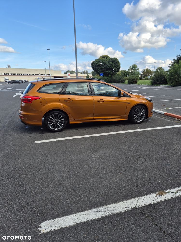 Ford Focus - 2