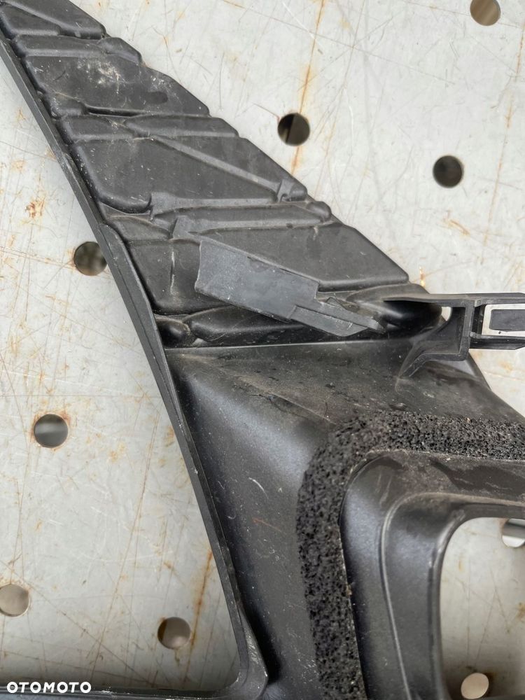 Lexus GS 15-18 kratka halogenu prawa - 3