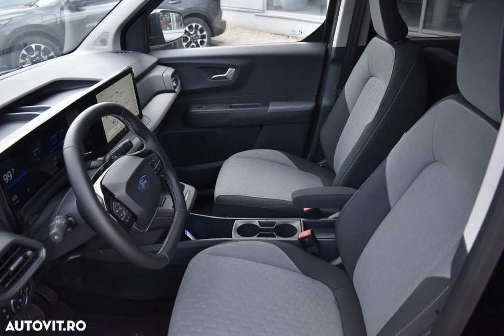 Ford Tourneo Courier - 13