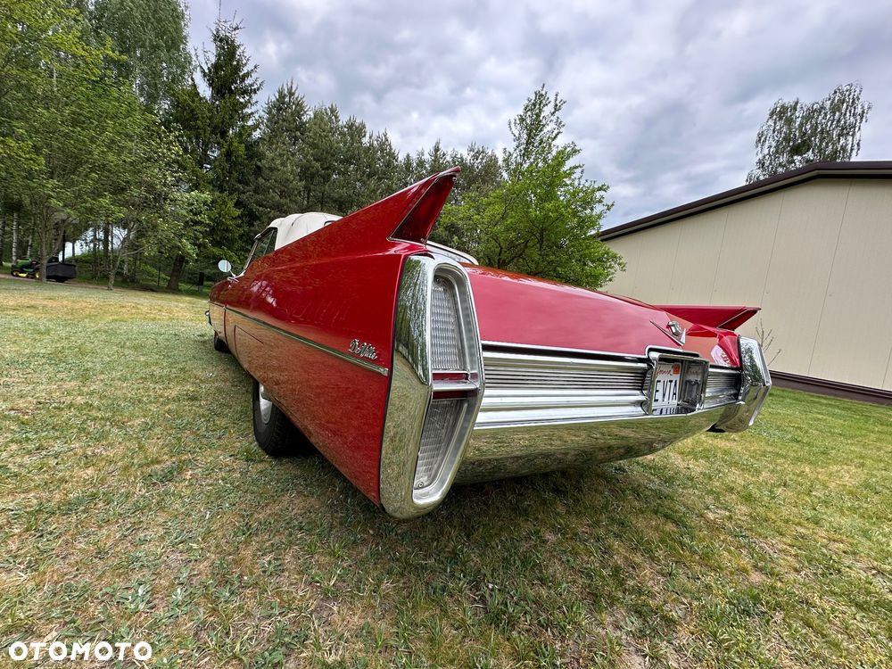 Cadillac Deville - 31