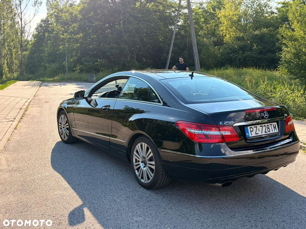 Mercedes-Benz Klasa E 250 CGI BlueEFFICIENCY Automatik Avantgarde - 5