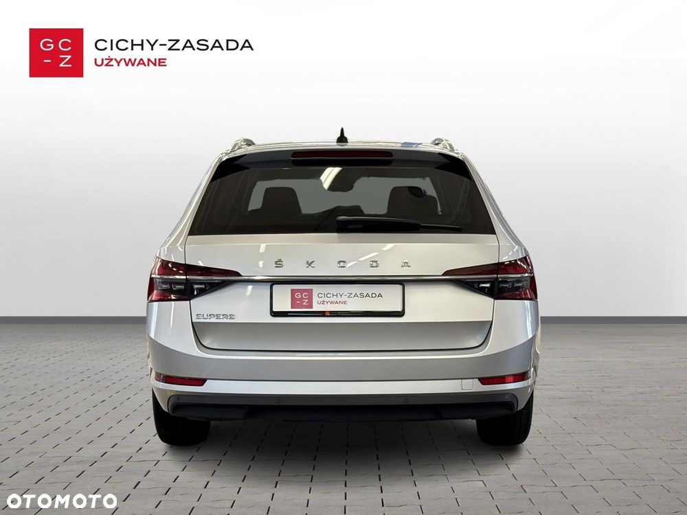 Skoda Superb 2.0 TDI SCR Style DSG - 4