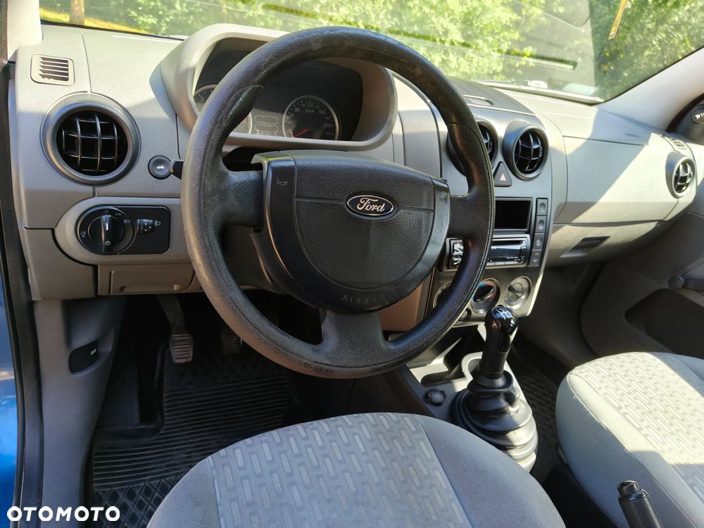 Ford Fusion 1.4 Ambiente - 12