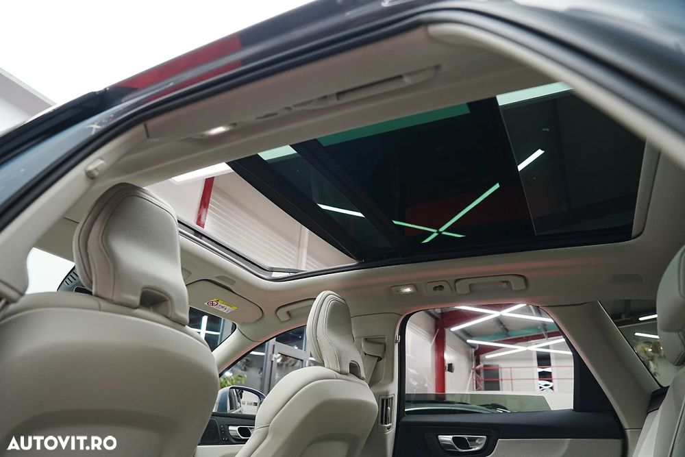 Volvo XC 60 Recharge T6 Twin Engine eAWD Inscription Expression - 14