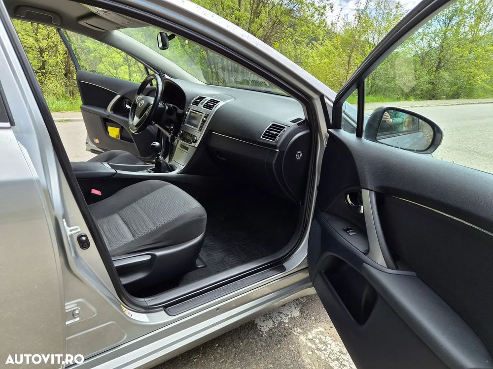 Toyota Avensis 2.0 D-4D Elegance - 5