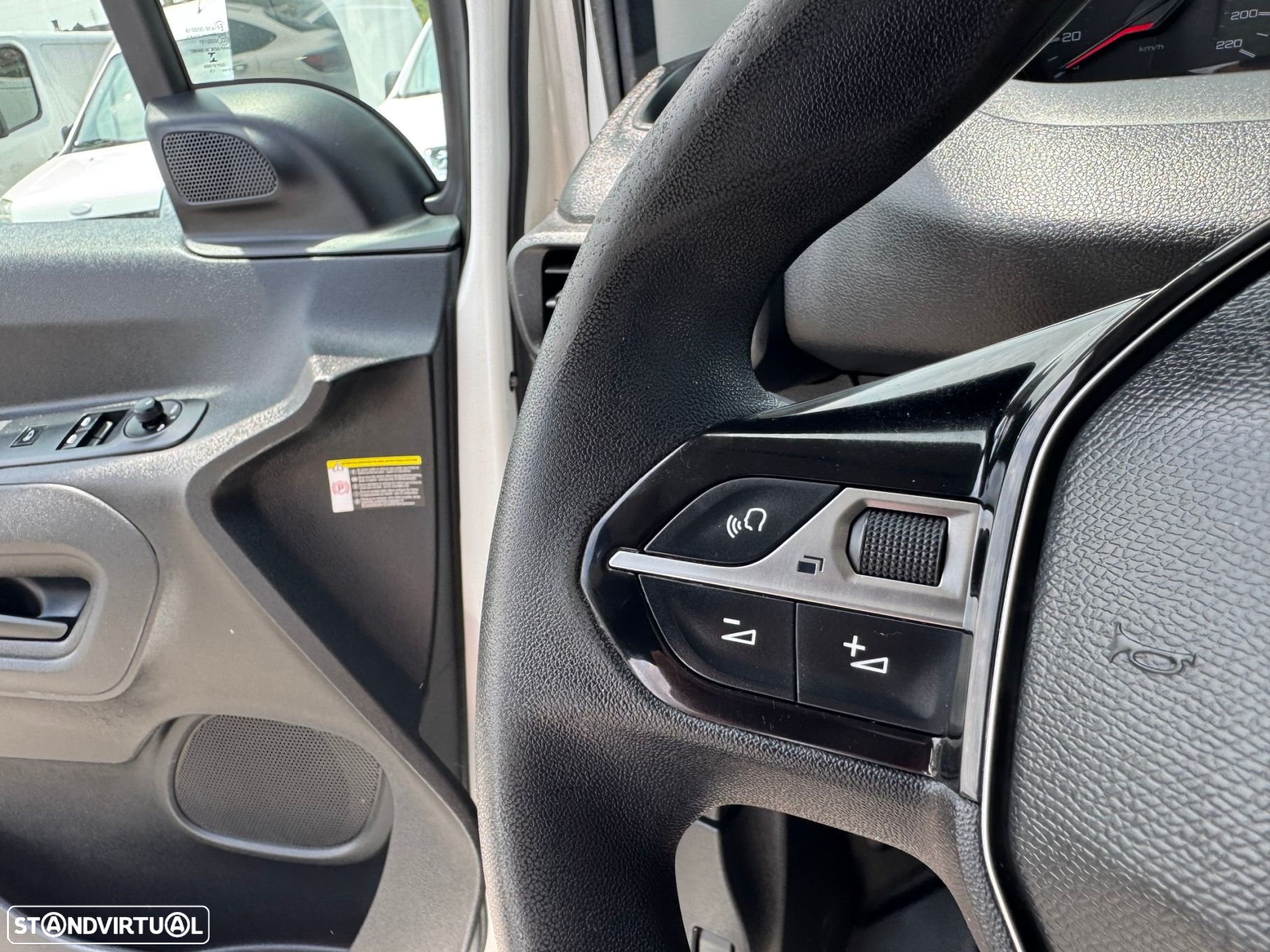 Peugeot Partner 1.6 BlueHDi L2 Premium 3L - 12