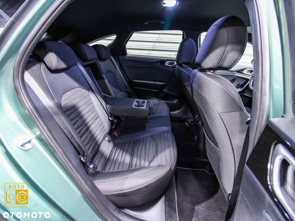 Kia ProCeed 1.5 T-GDI DCT7 OPF GT LINE - 11