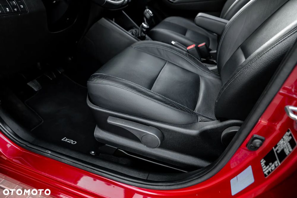 Hyundai ix20 1.6 blue Comfort - 20