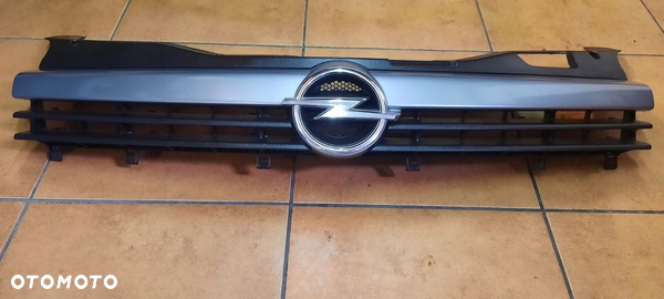 GRILL ATRAPA OPEL ASTRA H