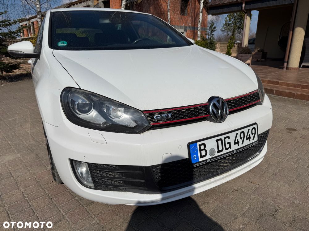 Volkswagen Golf 2.0 GTI adidas - 18