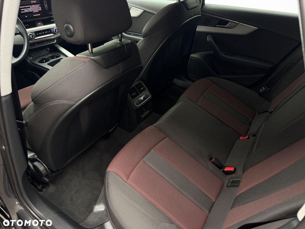 Audi A4 Avant 35 TFSI mHEV S Line S tronic - 12