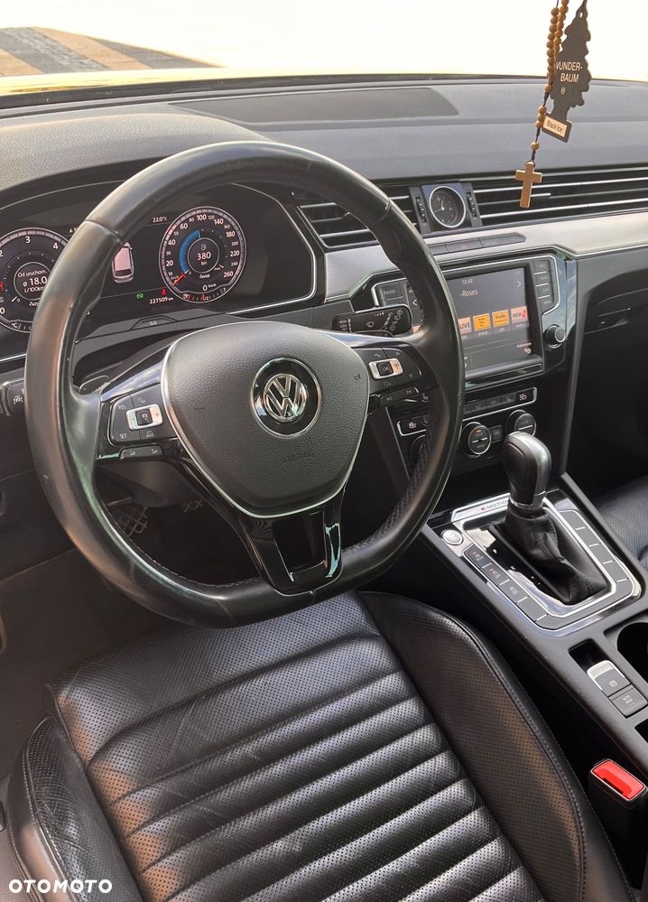 Volkswagen Passat 2.0 TDI Bi-Turbo BMT 4Mot Highline DSG - 18
