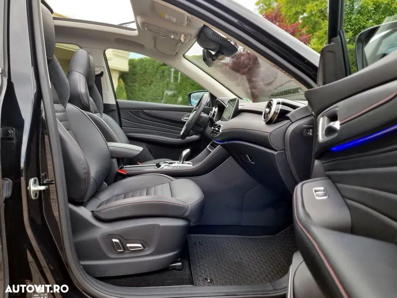 MG EHS 1.5T-GDI PHEV Luxury - 12