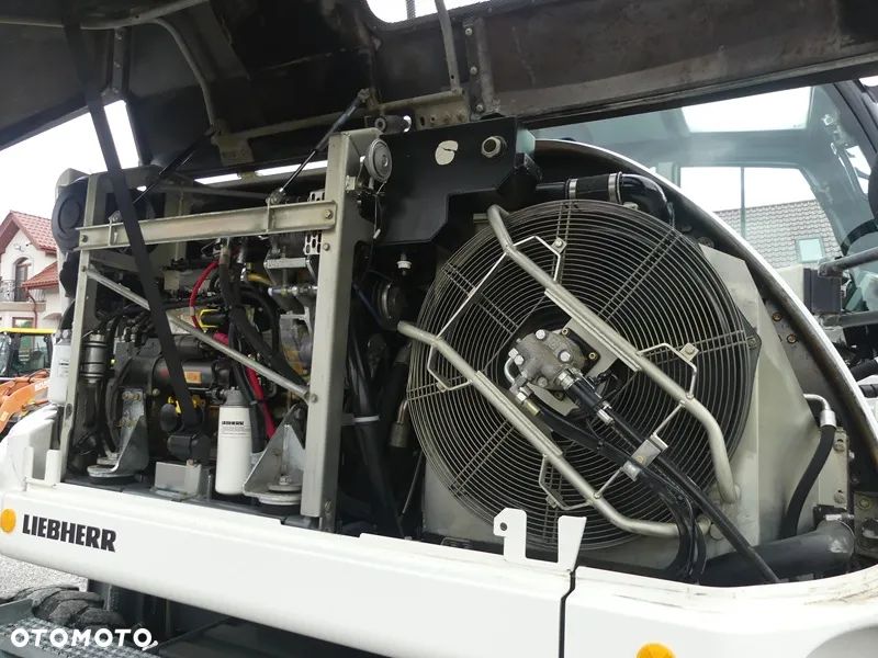 Liebherr A910 Compact / sprowadzona / ładny stan / - 22