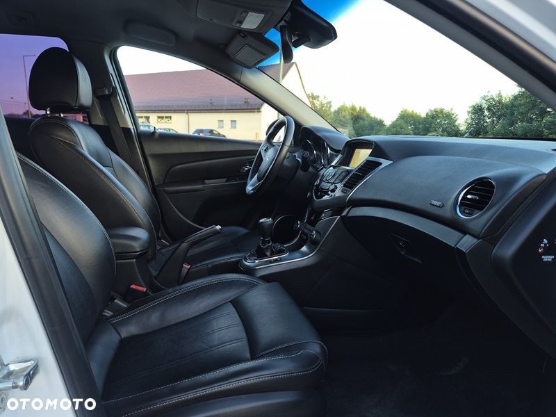 Chevrolet Cruze 1.4 T LTZ - 9