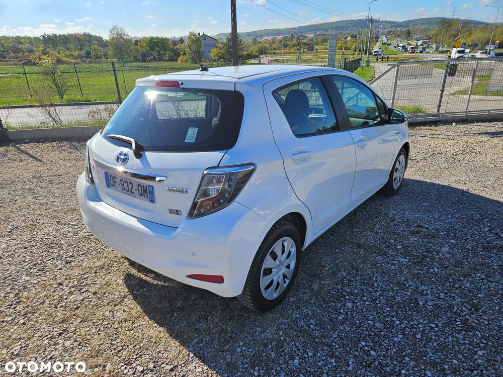 Toyota Yaris 2014 photo 5