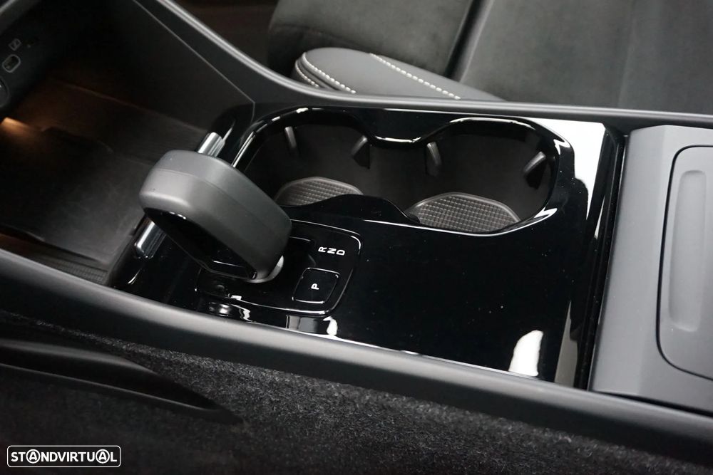 Volvo C40 Recharge Twin Motor Ultimate - 33