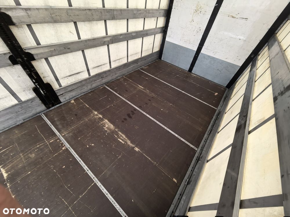 Mercedes-Benz Atego 1524 // 7370 kg ładowności // kab sypialna // - 32