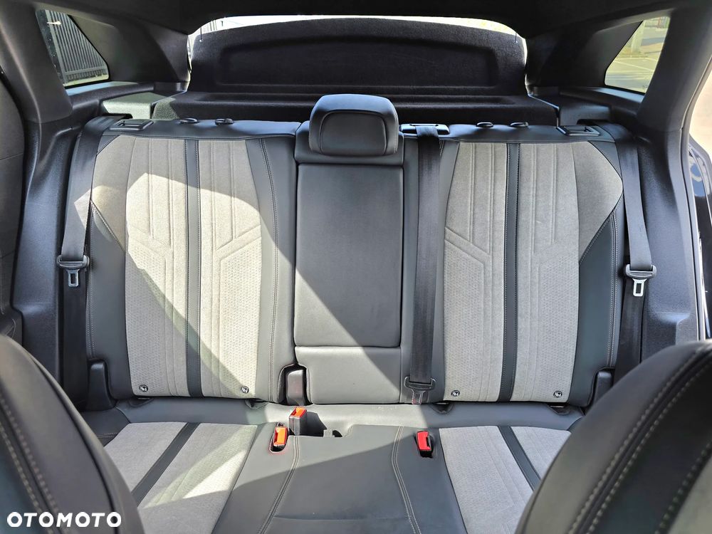 Peugeot 3008 1.6 PureTech Hybrid PHEV GT Pack S&S EAT8 - 17