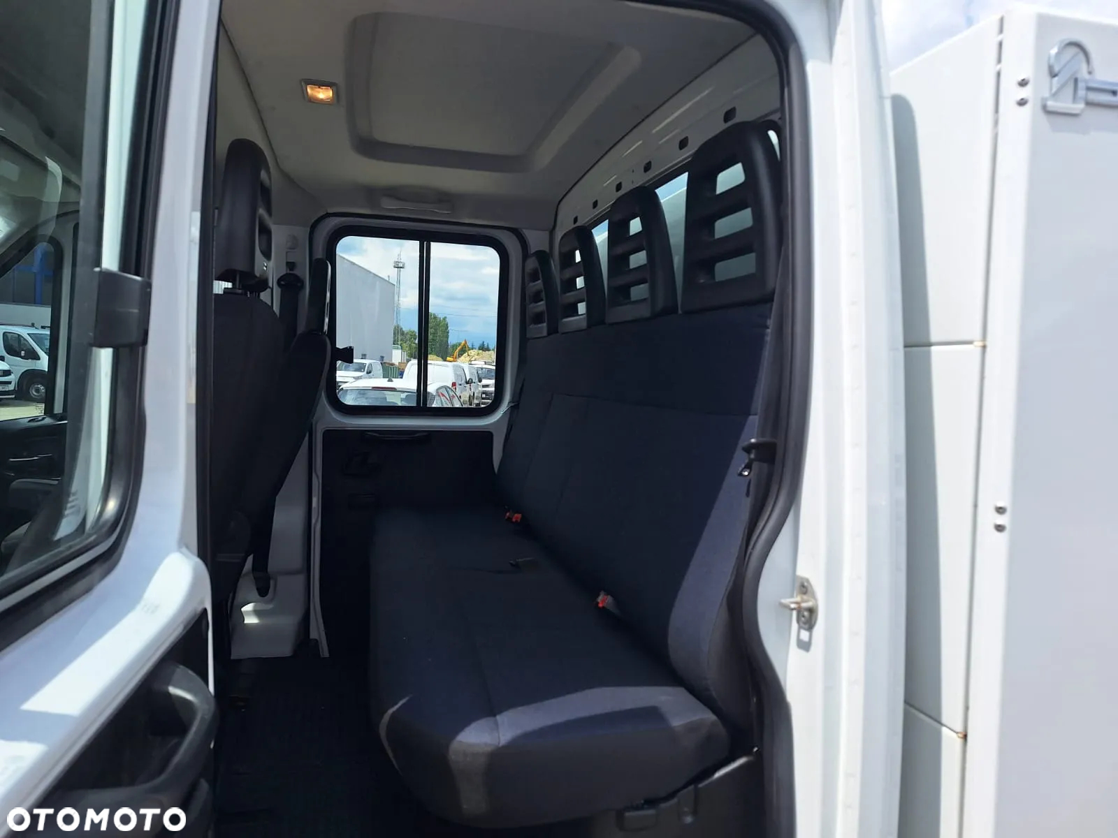 Iveco 35C16 3.0L Wywrotka Doka - 10
