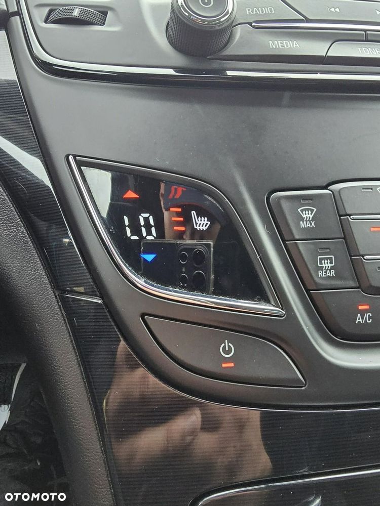 Opel Insignia - 33