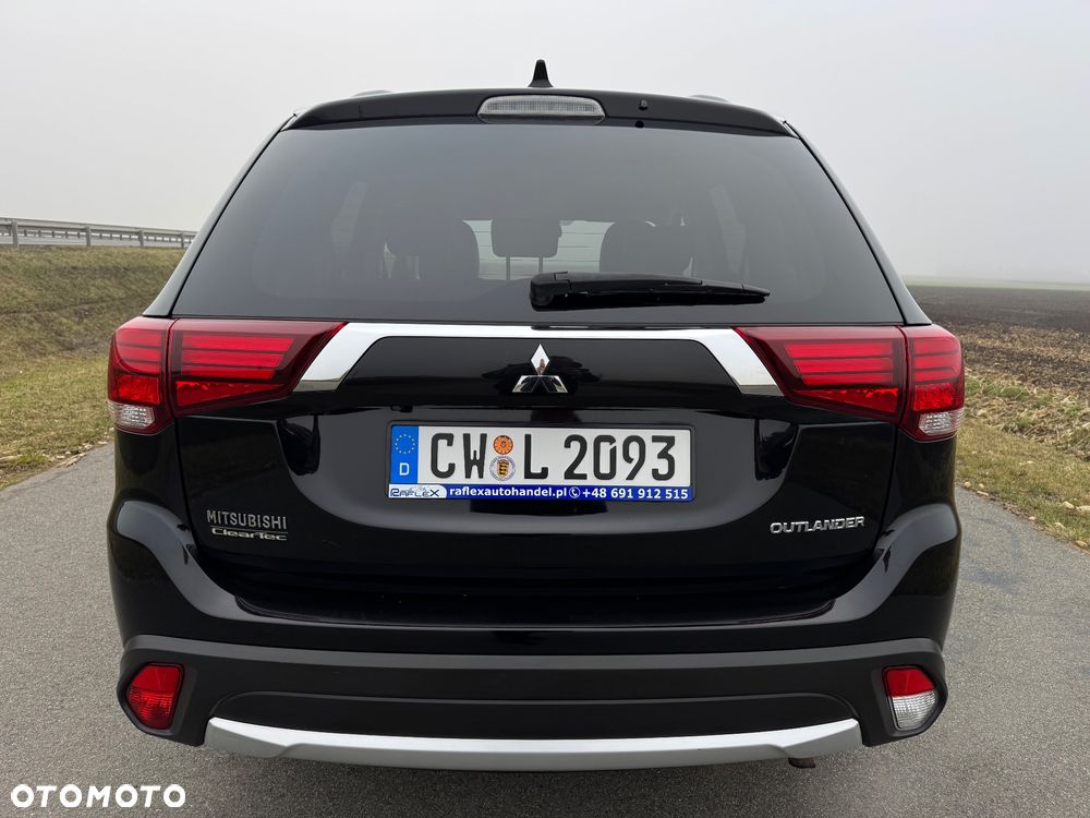 Mitsubishi Outlander 2.0 2WD CVT Diamant Edition+ - 17