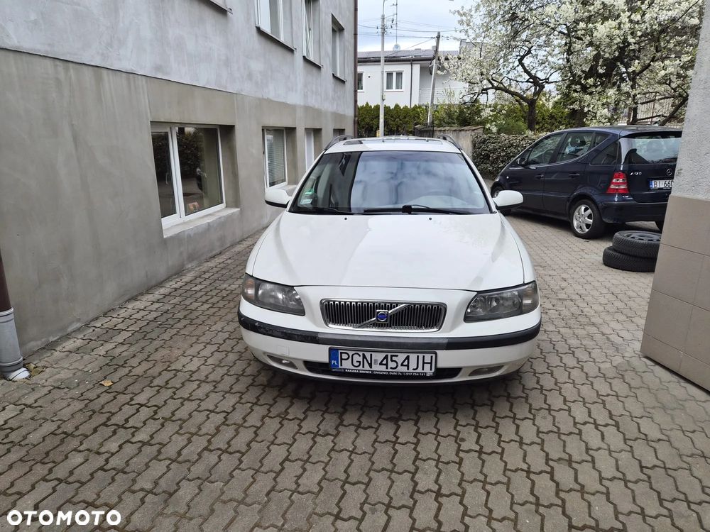 Volvo V70 2.4 D5 AWD - 3