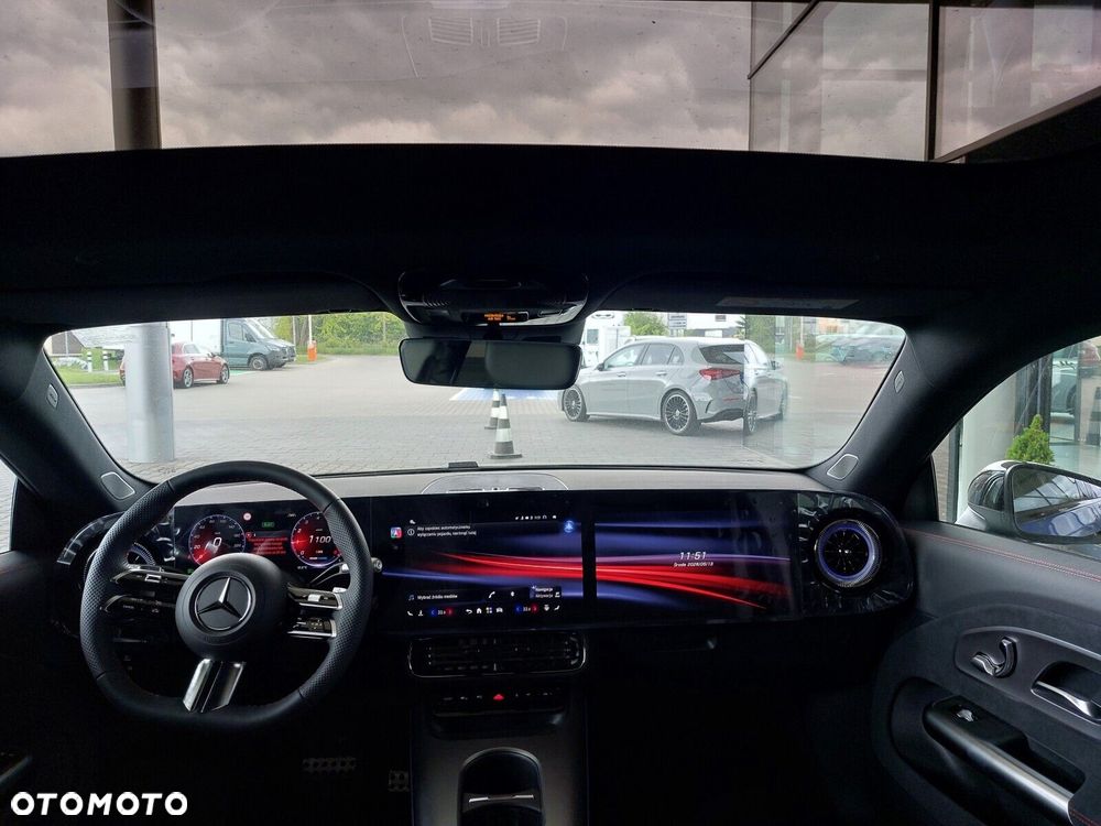 Mercedes-Benz CLA - 11