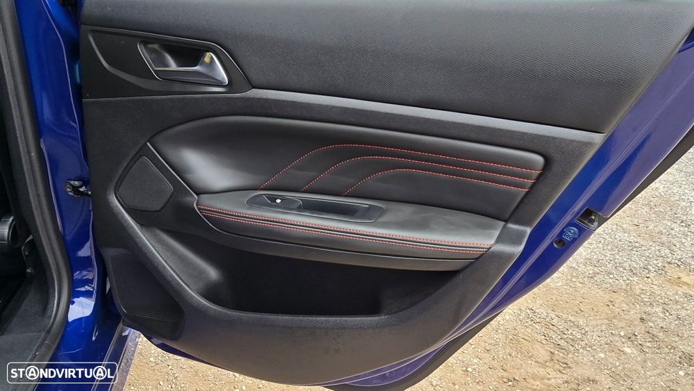 Peugeot 308 1.6 e-THP GT - 50