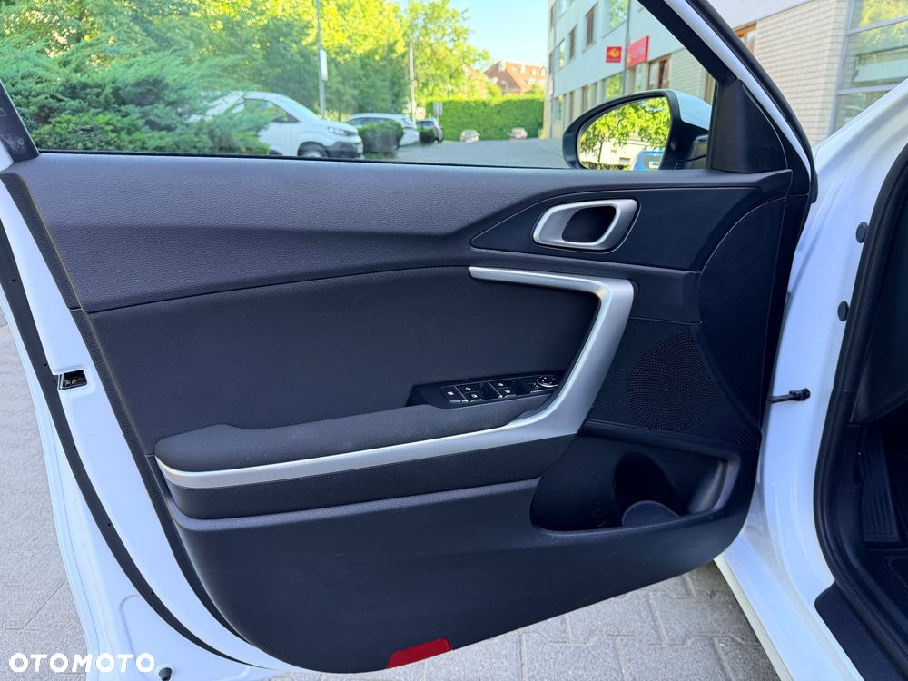 Kia Ceed 1.6 CRDi SCR L Business Line - 17