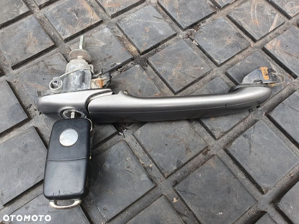 KLAMKA KLUCZYK LEWY PRŻÓD PRZEDNIA VW SHARAN LIFT - 1