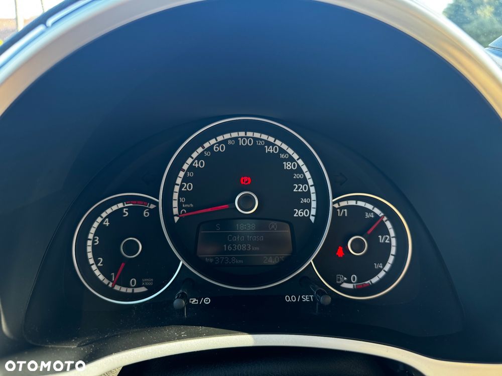 Volkswagen Beetle 1.6 TDI - 11