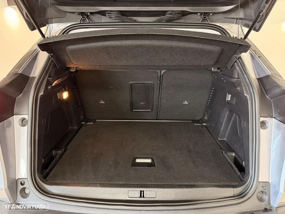 Peugeot 3008 1.5 BlueHDi Allure EAT8 - 26