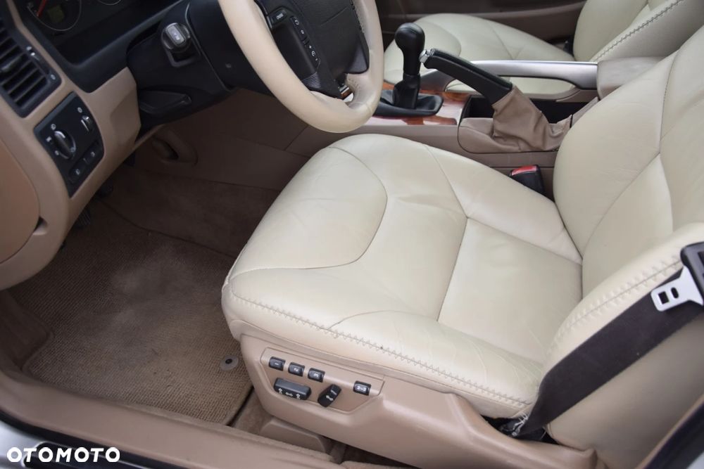 Volvo V70 2.5T AWD Summum - 27