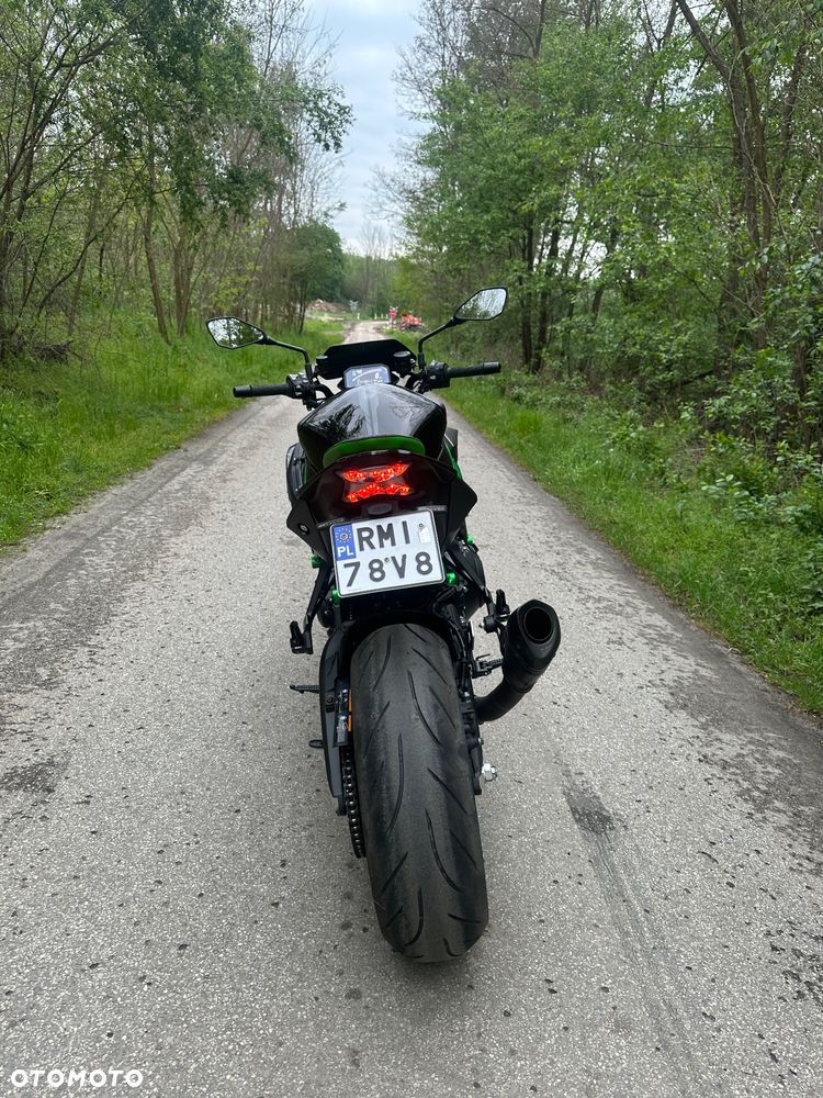 Kawasaki H2 - 8