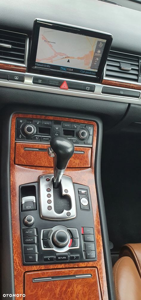 Audi A8 - 17