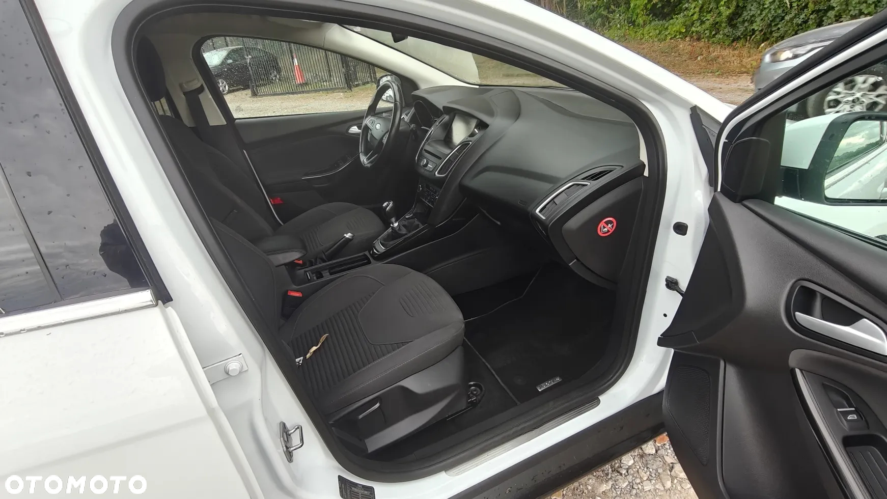 Ford Focus - 10