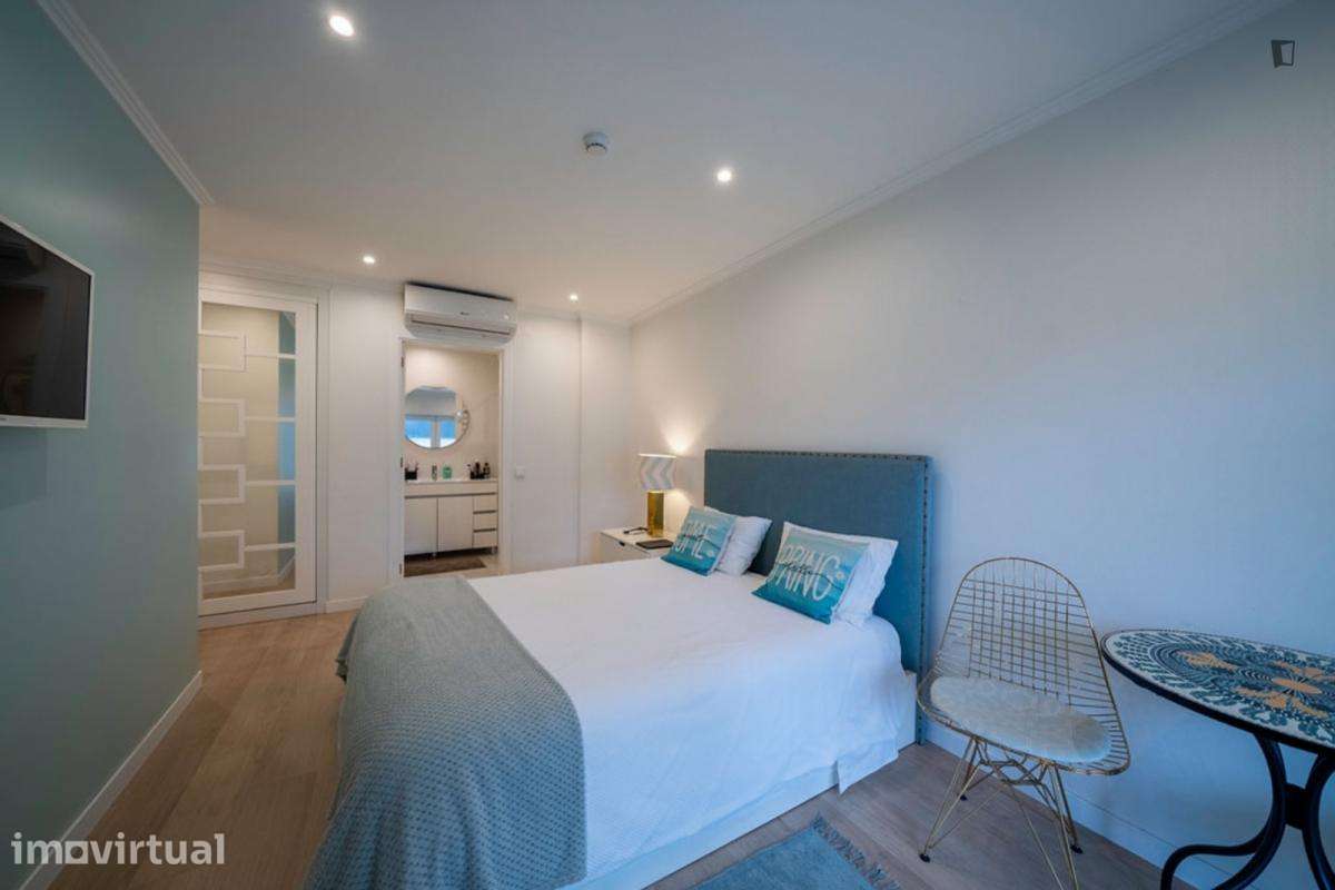 Quarto - localizado em Carcavelos Lisbon - Grande imagem: 5/27