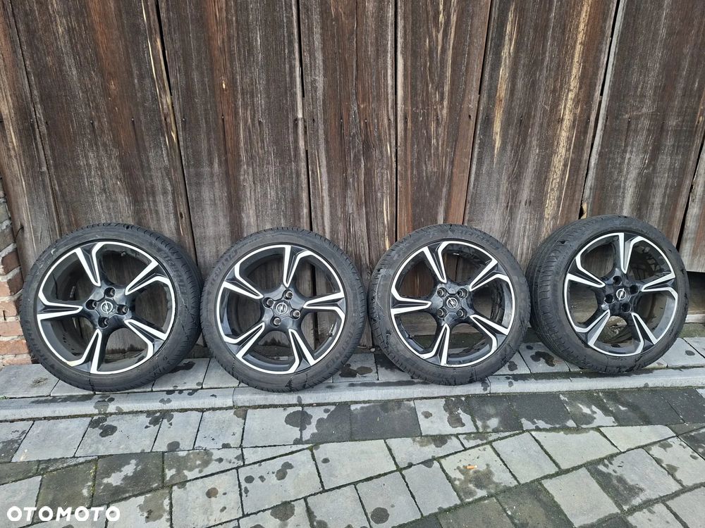 ALUFELGI FELGI OPEL CORSA F 17x7j ET35 OPONY 21R - 1